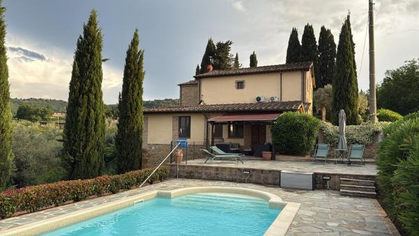 A Beautiful Volterra Apartment With Private Pool - Volterra