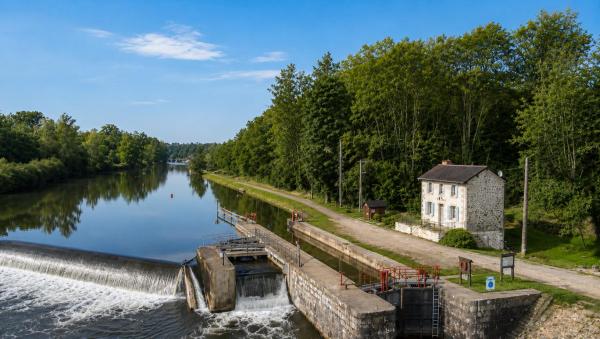La Fourmondière Supérieure, Maison éClusière - Mayenne