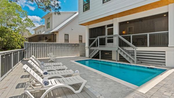 Grayton Dreams By Avantstay Sleeps 32 Group Retreat • Pool Game Room Golf Carts - Santa Rosa Beach, FL