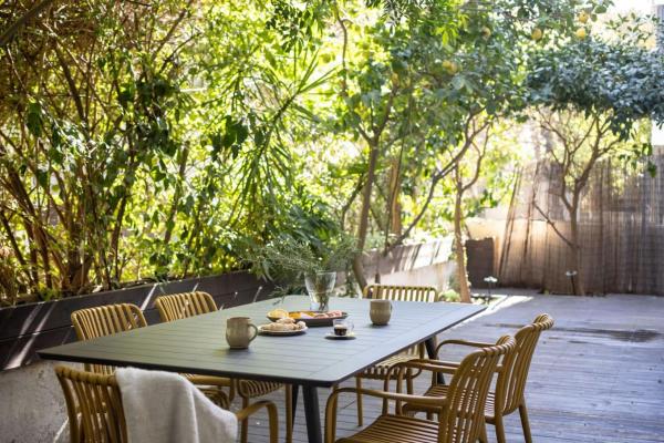 Bauhaus Sea-Side Garden Haven by Sea N Rent, Tel Aviv-Jaffa