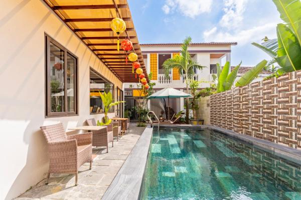 Laughter Garden Villas - Da Nang