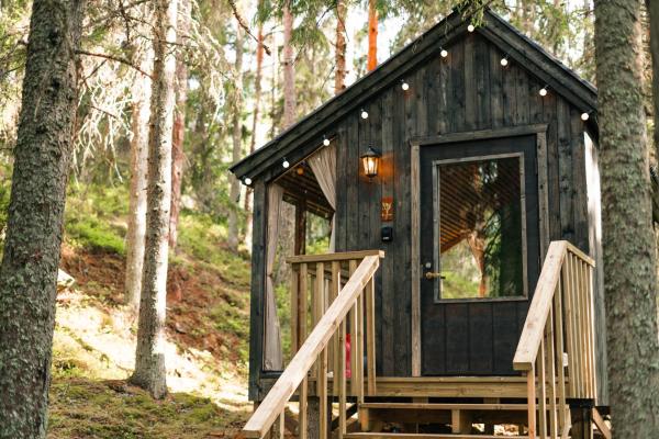 Minimökki Karjalohjalla - Lohja