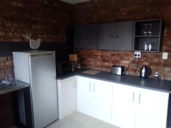 Cactus - Two Bedroom Apartment - Oudtshoorn
