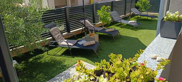 Sunny Oasis Apartment - High Ground Floor With Sunny Terrace & Private Garden!! - Premantura