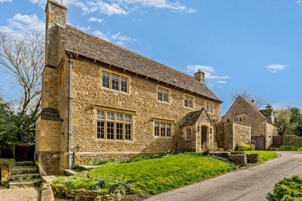 Historic Cotswold Cottage In Peaceful Village - Chipping Norton