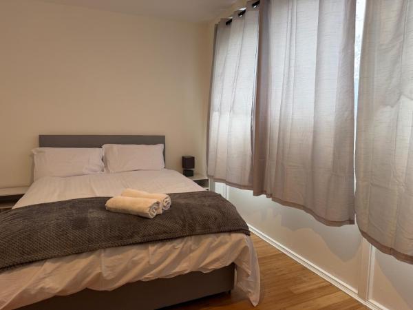 Apartment Sleeps 6 With Wifi - Epsom