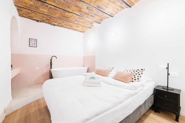 Logement Premium Avec Grande Salle De Bain - 6p - Clichy