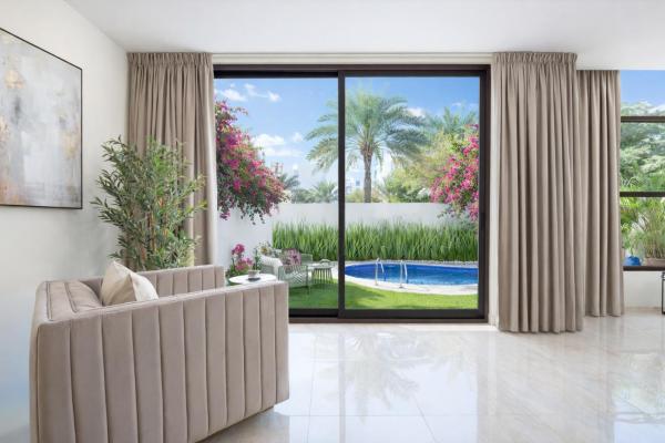 Spectacular Huge 5-bed Family Villa With Private Pool In Quiet Luxury A Flash Away From Downtown - Dubai