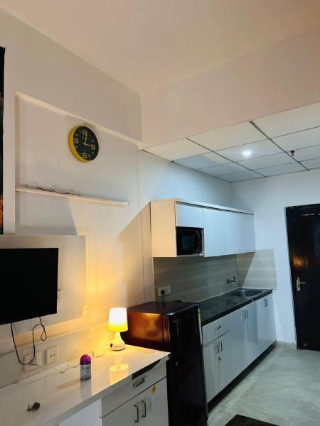Zen Studio Paramount - Dadri