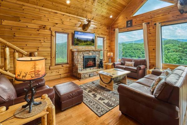 A la foto es mostra l'objecte Epic Mountain Views, Hot Tub, Game Room, Sleeps 10 situat a la ciutat de Sevierville.