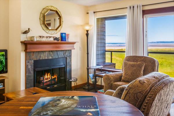 Hi-tide Resort Queen Bed Unit 29 - Moclips, WA