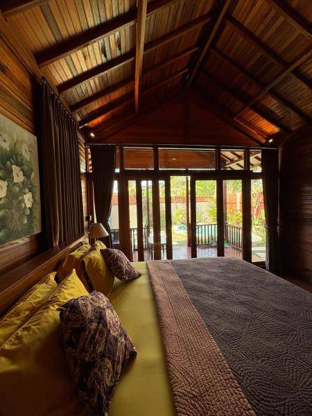Wooden Private Villa - Ubud