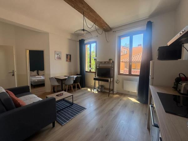 A la foto es mostra l'objecte Le Nomad - Perpignan center situat a la ciutat de Perpinyà.