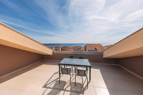 Mistral Apartments - Novalja