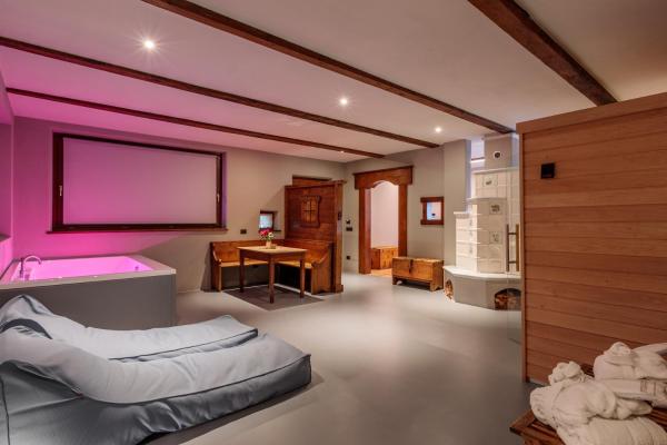 På billedet ses objektet Maison Bionaz Luxury Ski & Sport beliggende i byen Aosta.