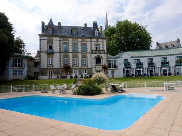 A la foto es mostra l'objecte Clos de Vallombreuse, The Originals Relais situat a la ciutat de Douarnenez.