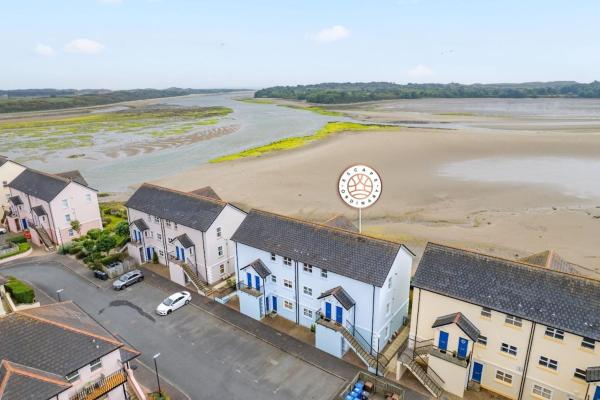 The Lookout, Dundrum Bay, Balcony With Bay Views - Newcastle Beach