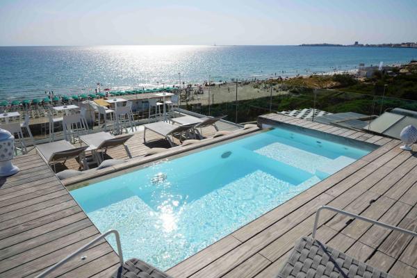 A la foto es mostra l'objecte Villa Dune Luxury Roof Top Pool Wellness situat a la ciutat de Gallipoli.