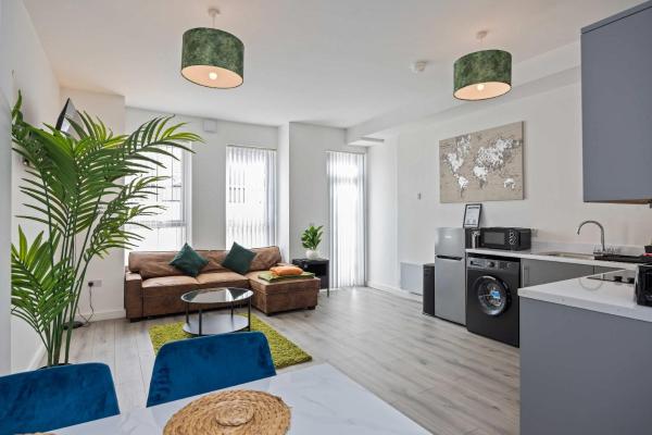 Airy And Modern 1 Br Apartment Walk To Centre - Stormont