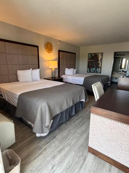A la foto es mostra l'objecte Extend-a-Suites Phoenix situat a la ciutat de Phoenix.