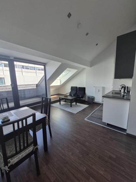 Small Attic Apartment With Terrace In The City Center - Hannover
