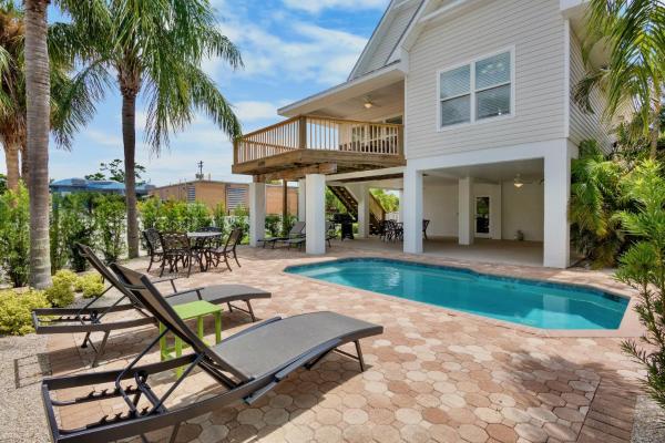 Seabreeze Cottage - Holmes Beach, FL