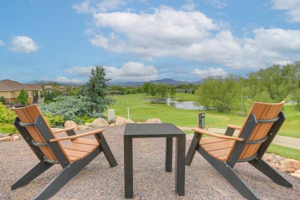 Golf Course & Mtn Views: Romantic Colorado Getaway - Loveland, CO