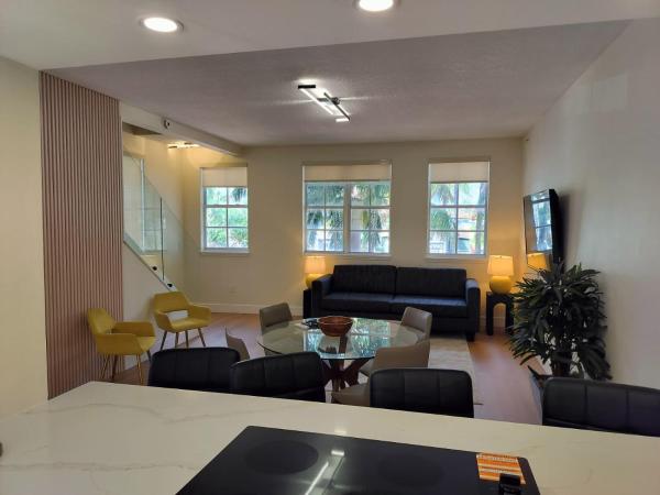 Elite Beach Residence 2065 Hallandale Beach - Hallandale Beach, FL
