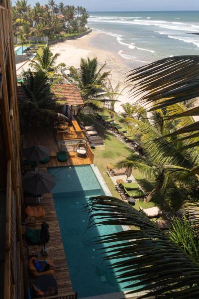 På bilden syns objektet Coast 67 Boutique Hotel som ligger i staden Ahangama.