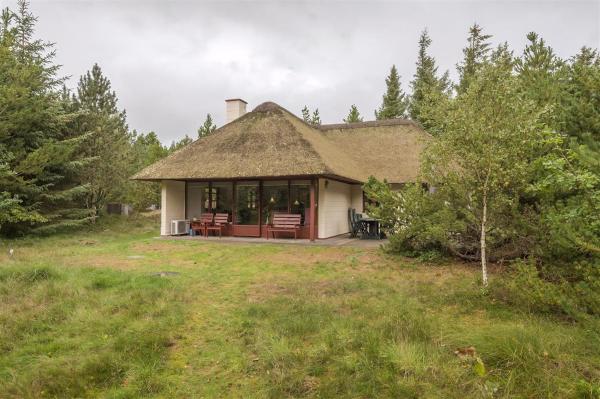 Ferienhaus Mit Reetdach Für Ruhe - Vejers Strand