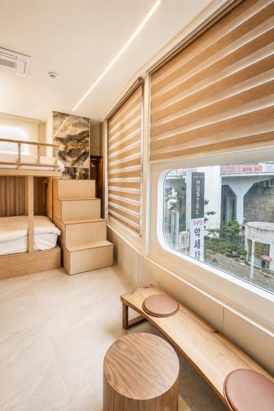 Momentum Hostel Seoul Station - Seoul