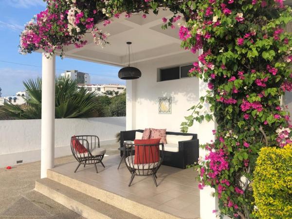 Awesome Beach House 3bd Pool And Bbq In Punta Blanca - Équateur