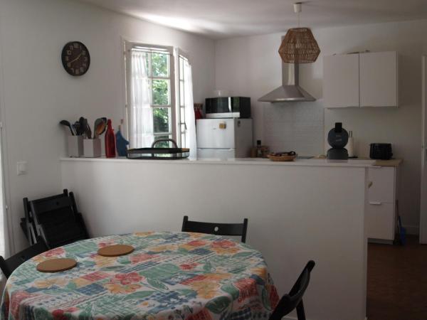 Cantebos - Maison Avec 3800 M² De Jardin - Lesparre-Médoc
