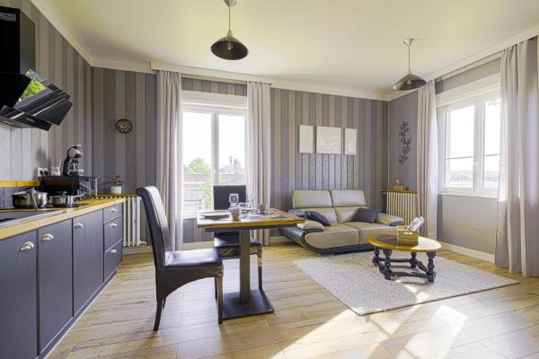 Coeur De Falaise 2 - Appartement T2 En Centre Ville, Parking Privé, Borne De Recharge Ve - Falaise