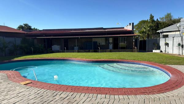 Polokwane Luxury Guest House - Polokwane