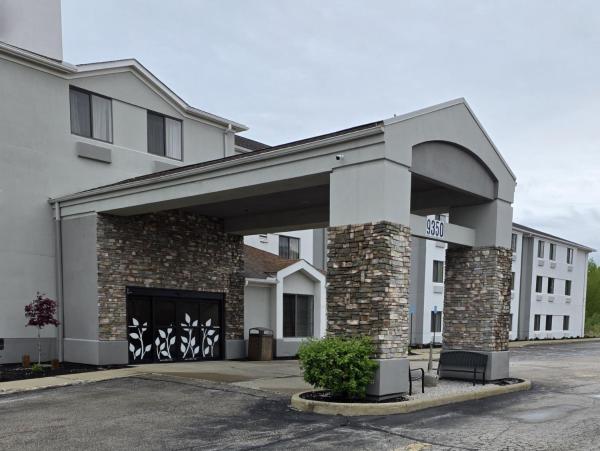 Austinburg Hotel - Geneva, OH