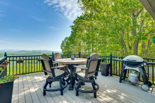 Mtn-view Hilltop Home, 5 Mi To Hendersonville - Hendersonville, NC