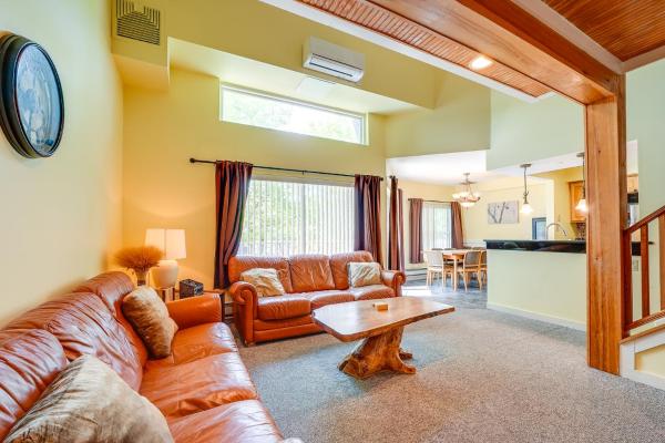 Lake Harmony Condo < 1 Mi To Big Boulder Mountain!