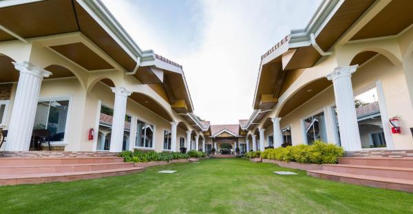 A la foto es mostra l'objecte 71% Diving Resort situat a la ciutat de Dumaguete.