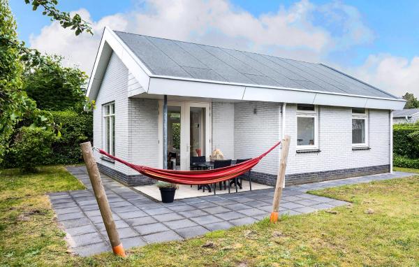 2 Bedroom Beautiful Home In Noordwijk - Katwijk aan Zee