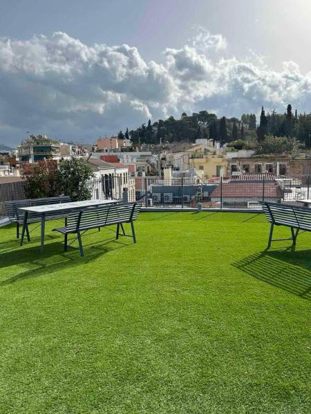A la foto es mostra l'objecte Greece U Around Athens Thissio Suites situat a la ciutat de Atenes.