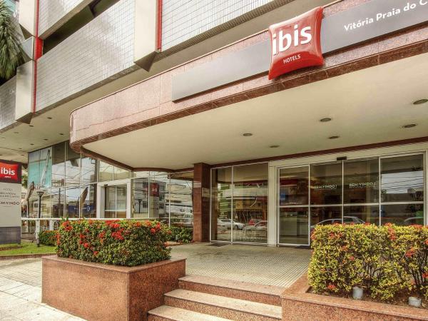 A la foto es mostra l'objecte ibis Vitoria Praia do Canto situat a la ciutat de Vitória.