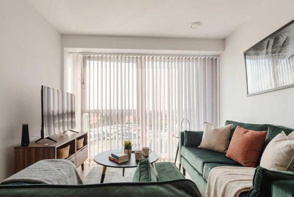 Beautiful 2 Bed Apartment in a Converted Mill, Leeds