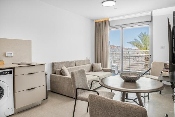 På billedet ses objektet Sea N' Rent amazing apartments U360 Complex Eilat beliggende i byen Eilat.