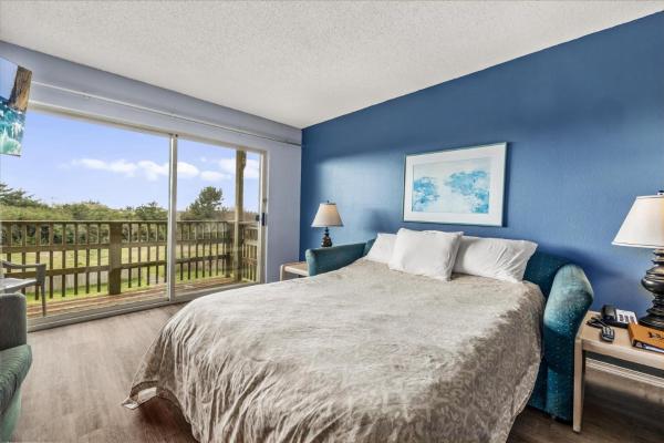 Pet-friendly Family Suite - Kitchen And Fireplace - Pool And Hot Tub - Washington