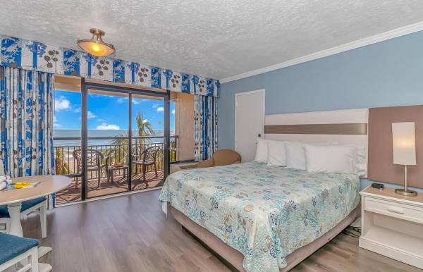 Ocean Reef Resort - Direct Oceanfront Studio - Nicely Updated! Perfect For 2-4 Guests! Unit 303 - Myrtle Beach