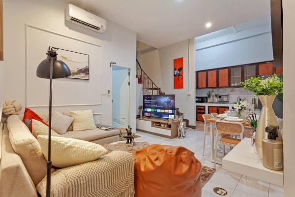 Cocos Townhouse Bts Onnut 350 Meters 3br3bth - Bangkok