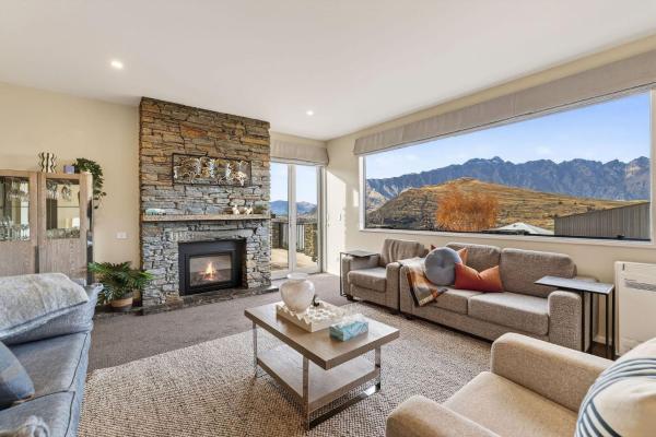 Alpine 75 Estate - Queenstown Hill 7 Bed - Queenstown