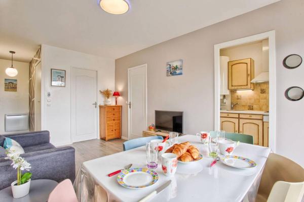 Castel, Cabourg, 2 Chambres Avec Balcon - Dives-sur-Mer