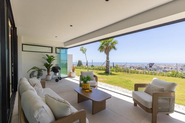 4 Bedroom Sea View Apartment At Estepona Hills - Estepona